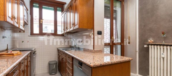 2 Schlafzimmer Wohnung in Rivoli, Italy, Nr. 323966 9