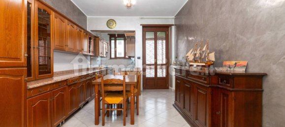 2 Schlafzimmer Wohnung in Rivoli, Italy, Nr. 323966 3