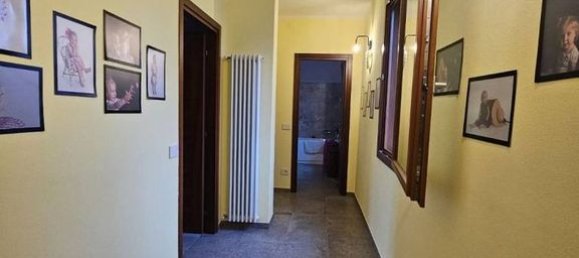 3 Schlafzimmer Villa in Modena, Italy, Nr. 172828 12
