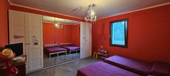 3 Schlafzimmer Villa in Modena, Italy, Nr. 172828 9