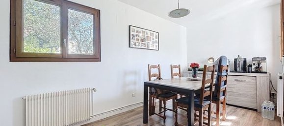 2 bedrooms House in Saint-Etienne-du-Rouvray, France No. 354917 4