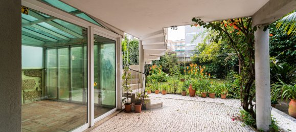 6 bedrooms Villa in Porto, Portugal No. 124651 4
