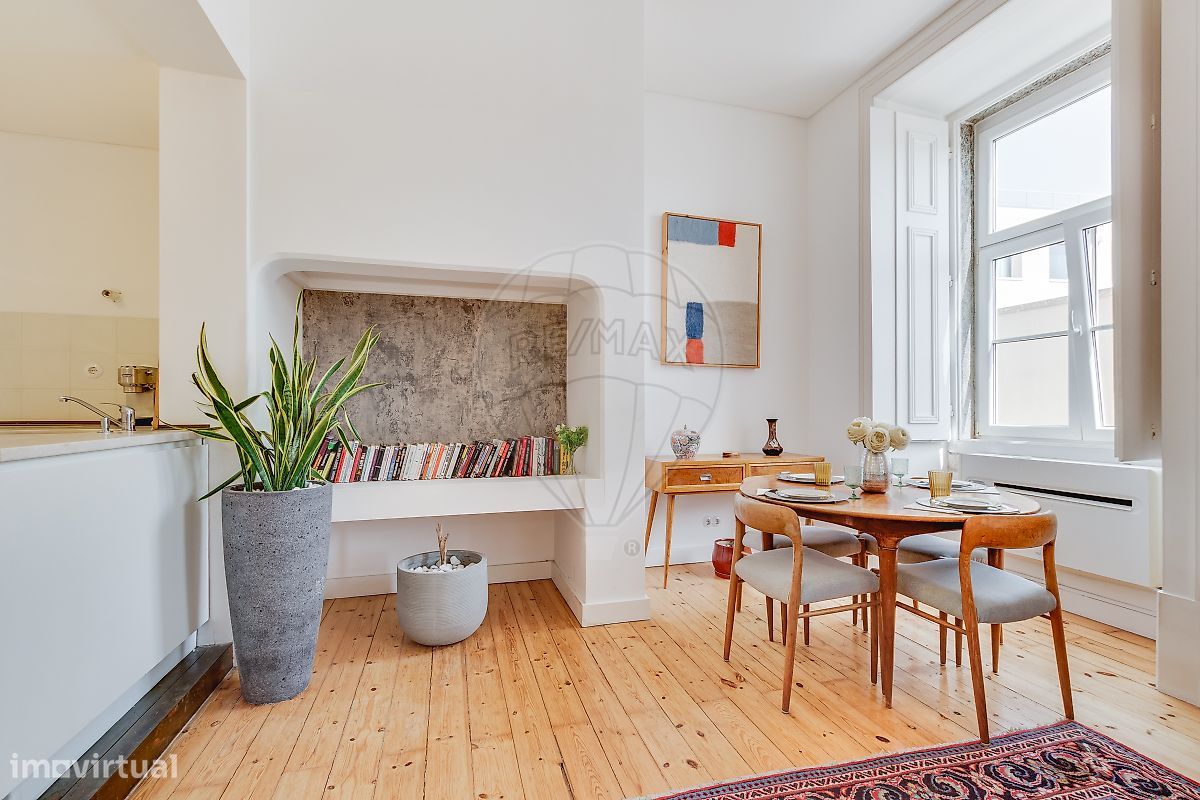 2 bedrooms Apartment in Lisbon, Portugal No. 275002