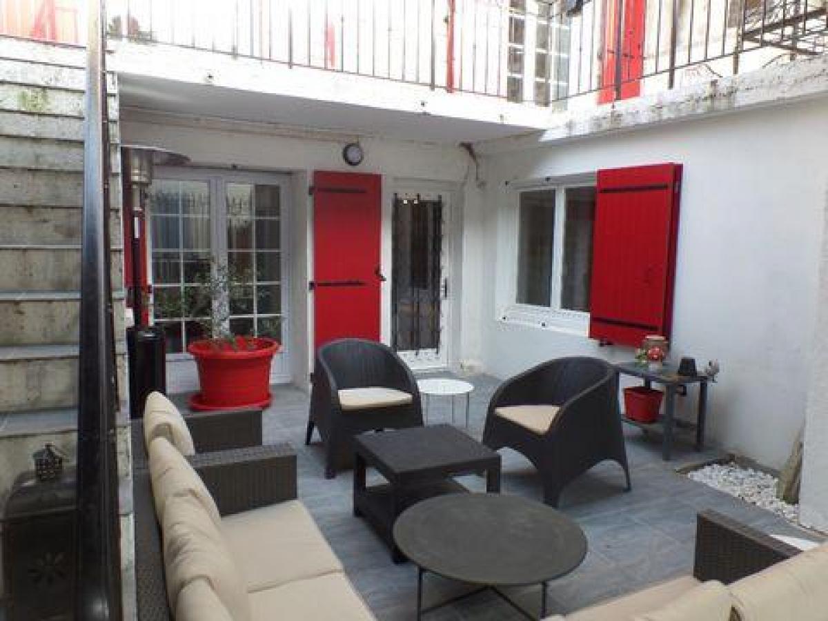 6 غرف نوم منزل في Graveson, France رقم 8535