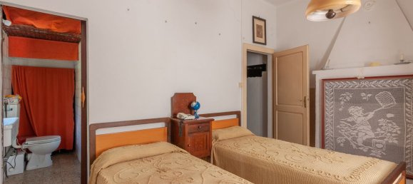 8 rooms House in Castel d'Aiano, Italy No. 285605 9