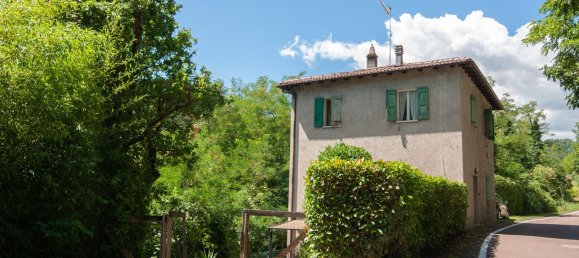 8 rooms House in Castel d'Aiano, Italy No. 285605 2