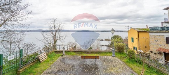 3غرفة شقة في Capodimonte, Italy رقم 16440 32