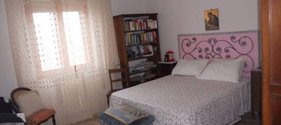 Apartamento de 4 dormitorios en Montespertoli, Italy No. 323155 8