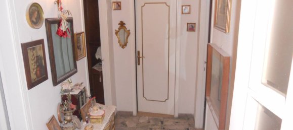 Apartamento de 4 dormitorios en Montespertoli, Italy No. 323155 2