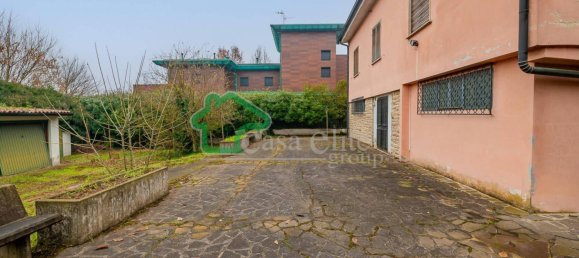 3 bedrooms Villa in Crema, Italy No. 205214 26