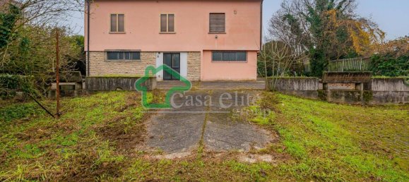 3 bedrooms Villa in Crema, Italy No. 205214 14