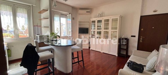 1 bedroom Apartment in Milan, Italy No. 319917 5