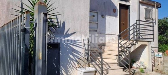 4 rooms House in Baronissi, Italy No. 1743 4