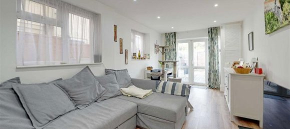 1 bedroom Apartment in Cricklewood, United Kingdom No. 5725 2