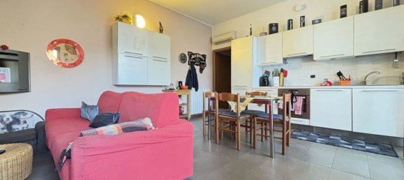 Studio in Vermezzo con Zelo, Italy No. 96671 7