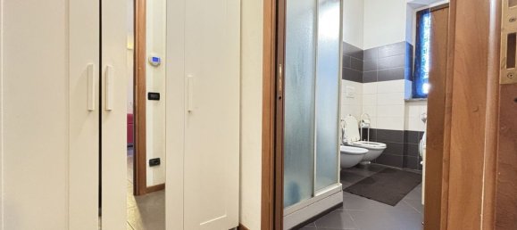 Studio in Vermezzo con Zelo, Italy No. 96671 10