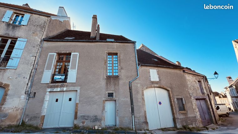 5 Schlafzimmer Haus in Vezelay, France, Nr. 304762