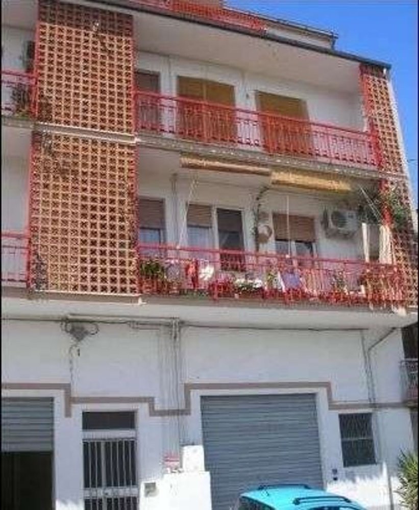 Квартира с 5 комнатами в Лорето Апрутино, Италия № 254787