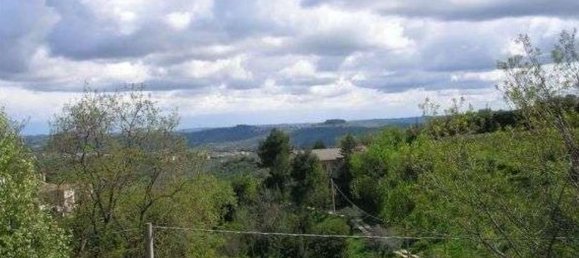 5 rooms Apartment in Loreto Aprutino, Italy No. 254787 2