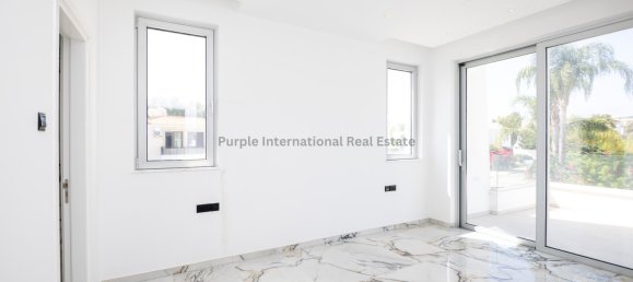 5 bedrooms Villa in Protaras, Cyprus No. 1403 2