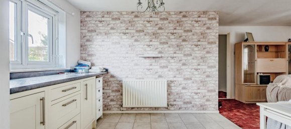 1 bedroom Maisonette in Crawley, United Kingdom No. 6304 11