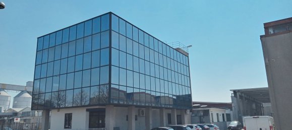 Bureau à Arcore, Italy 285m² No. 167070 5