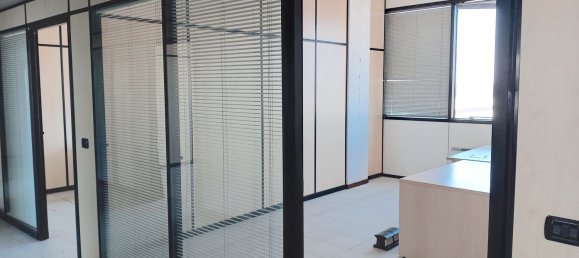 Bureau à Arcore, Italy 285m² No. 167070 21