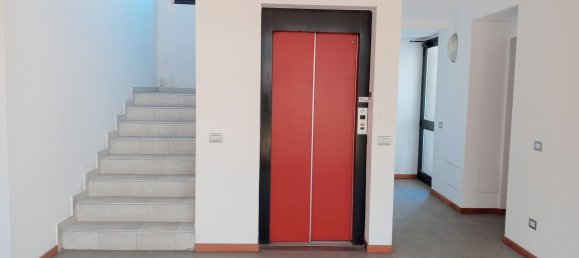 Bureau à Arcore, Italy 285m² No. 167070 7