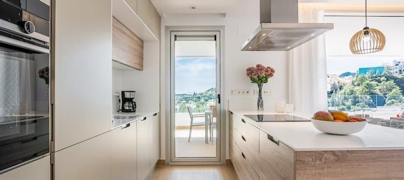 Квартира с 3 спальнями в Бенахавис, Испания № 77594 2