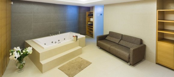 6 bedrooms Villa in Marbella, Spain No. 93704 12