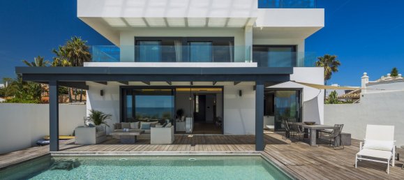 6 bedrooms Villa in Marbella, Spain No. 93704 3