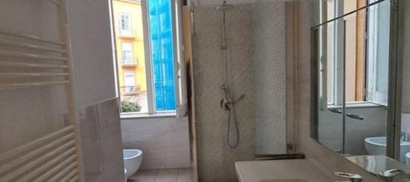 6 rooms Apartment in Naples, Italy No. 21367 14