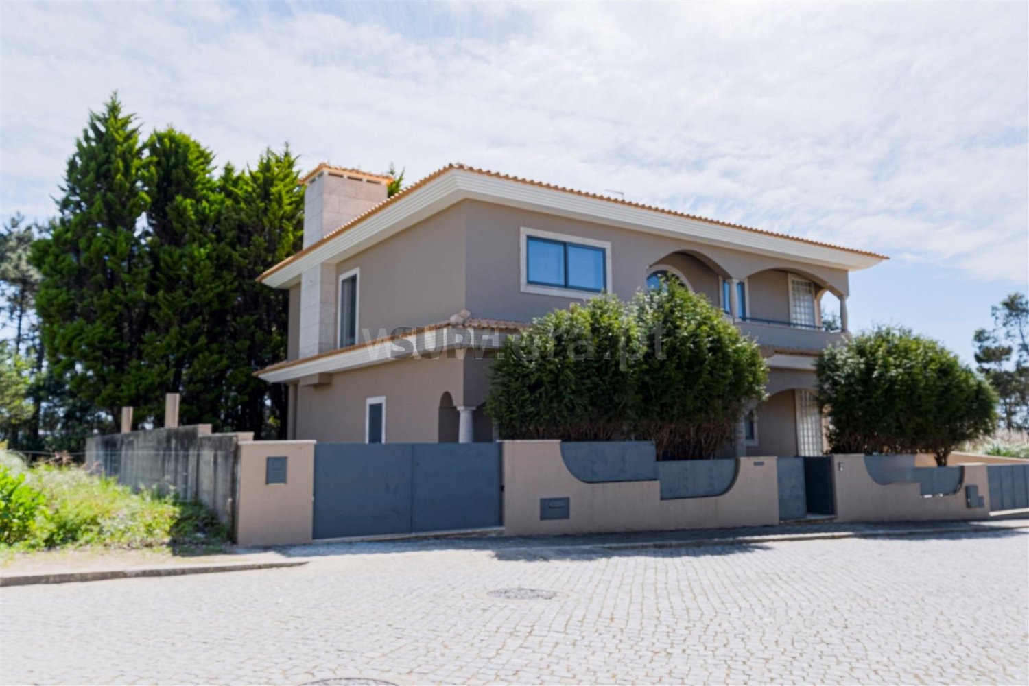 Дом с 4 спальнями в Мадалена, Португалия № 223311