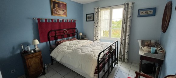 Casa de 4 dormitorios en Fondettes, France No. 90169 9