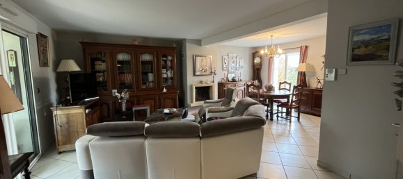 Casa de 4 dormitorios en Fondettes, France No. 90169 7