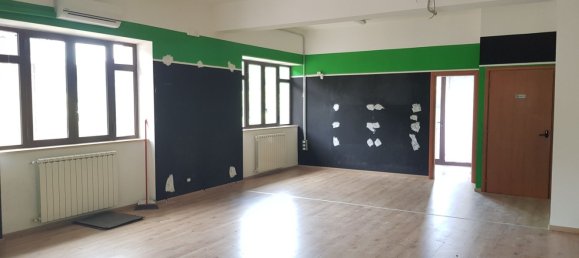 230m² Commercial property in Prata di Principato Ultra, Italy No. 179332 19