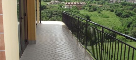 230m² Commercial property in Prata di Principato Ultra, Italy No. 179332 8