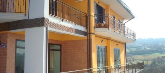 230m² Commercial property in Prata di Principato Ultra, Italy No. 179332 5