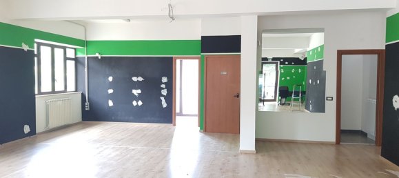 230m² Commercial property in Prata di Principato Ultra, Italy No. 179332 18