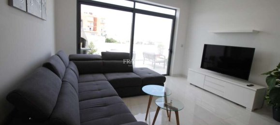 1 bedroom Penthouse in Saint Julian's, Malta No. 9917 21