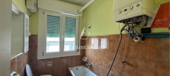 3 rooms Apartment in Sassuolo, Italy No. 303021 18