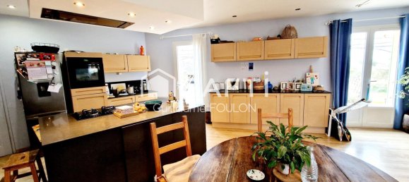 4 bedrooms Castles in Saint-Saturnin-les-Apt, France No. 190814 2