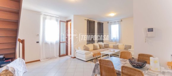 2 rooms Apartment in Magenta, Italy No. 275857 6