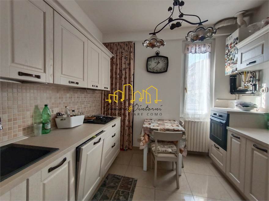 3-salle Appartement à Anzano del Parco, Italy No. 279099