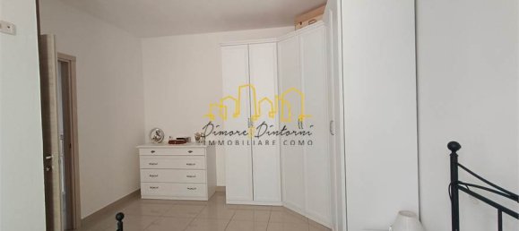3-salle Appartement à Anzano del Parco, Italy No. 279099 11