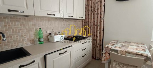 3-salle Appartement à Anzano del Parco, Italy No. 279099 4