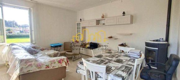3-salle Appartement à Anzano del Parco, Italy No. 279099 6