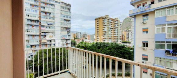 4 غرف نوم شقة في Palermo, Italy رقم 52237 8