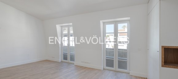7 rooms Commercial property in Lisbon, Portugal No. 45453 13