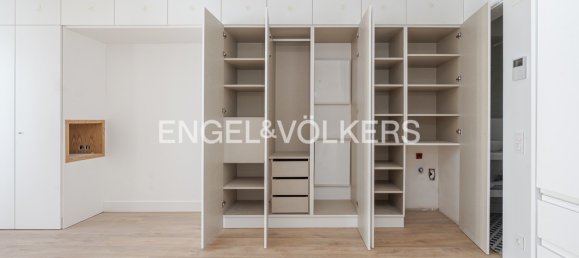 7 rooms Commercial property in Lisbon, Portugal No. 45453 12